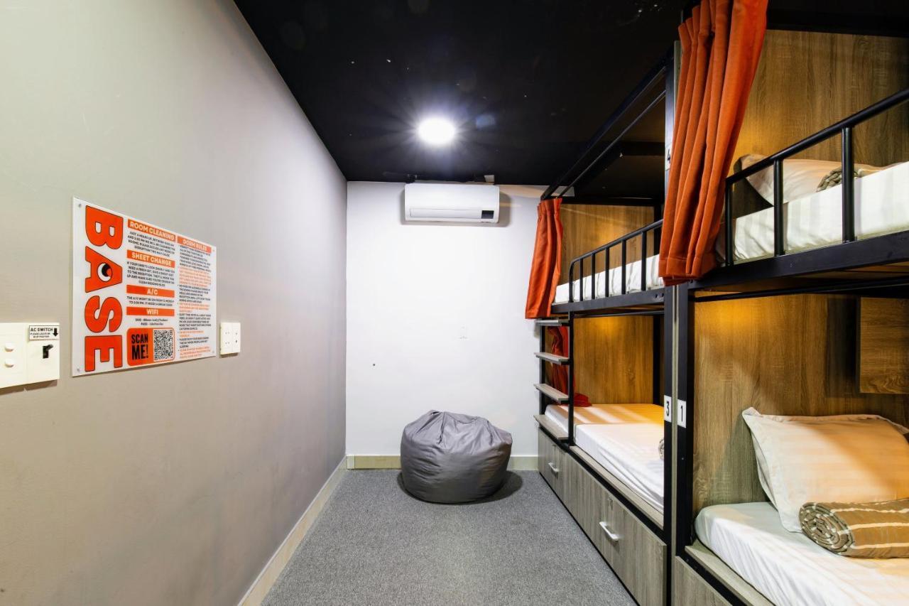 Base Backpackers Hostel Ho Chi Minh City Exterior photo